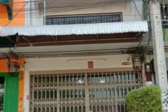 อาคารพาณิชย์หมู่บ้านดีเค ซอย 26 เนื้อที่ 23 ตรว. ลึก 20 เมตร