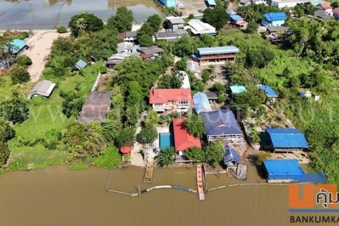 บ้านพักตากอากาศ 126 ตร.ว. ติดริมน้ำเจ้าพระยา บางประอิน