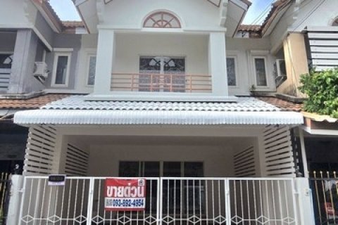 Townhome ซื่อตรง รังสิตคลอง 3 19 ตาราง.วา 0 งาน 0 RAI 3 Bedroom 2 ห้องน้ำ 1750000 thb   DEAL!! ปทุมธานี