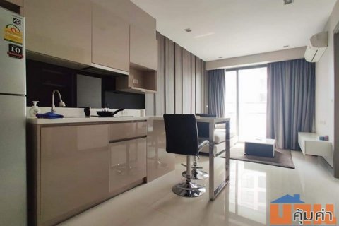 Trapezo Sukhumvit 16 safe peaceful livable 2nd floor BTS Asoke