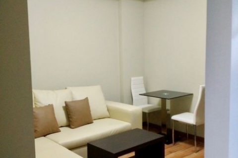 Sale at Loss , best deal for an investment Project Name :  C&C 29 Condo