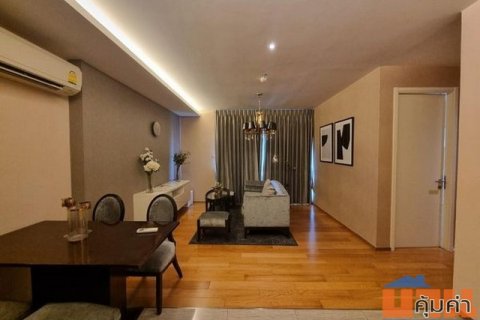 H Sukhumvit 43 spacious private quiet 11th floor BTS Phrom Phong