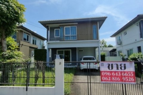 ขายบ้านเดี่ยวโครงการ พฤกษ์ลดา ประชาอุทิศ 90  54.40 ตร.ว.ราคาขาดทุนแบรนด์ Land and House ทำเลดี หน้าบ้านหันทิศเหนือ