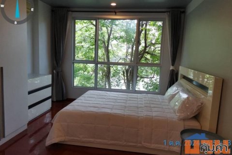 Hive Sukhumvit 65 Safe clean quiet 3rd floor BTS Ekkamai