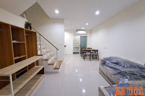 ให้เช่า บ้านพัฒนาการ   3 ห้องนอน  ราคา 20,000  Tel.0936785948