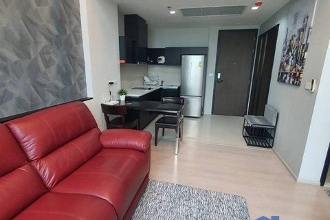 Rhythm Sukhumvit 44 comfortable spacious quiet 22nd floor BTS Phra Khanong