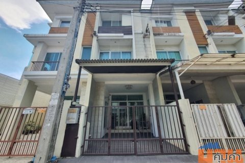 ทาวน์โฮม 3 ห้องนอน ใกล้สาทร–นราธิวาส ต่อเติมครบ พร้อมใช้งาน