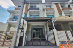 ทาวน์โฮม 3 ห้องนอน ใกล้สาทร–นราธิวาส ต่อเติมครบ พร้อมใช้งาน