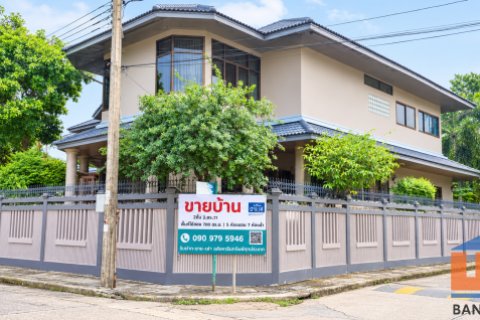 ขายบ้านเดี่ยวหลังใหญ่ 700 ตร.ม. ใกล้ทะเลสาบ 55 ไร่ | สัมมากร รามคำแหง | 35.5 ล้าน