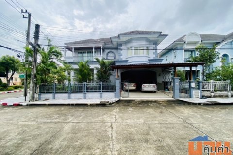ขาย บ้านเดี่ยว หลังมุม หมู่บ้าน Euro Prime พื้นที่ใช้สอย 240 ตรม. เนื้อที่ 82 ตร.วา ซอยลาดกระบัง 24-1