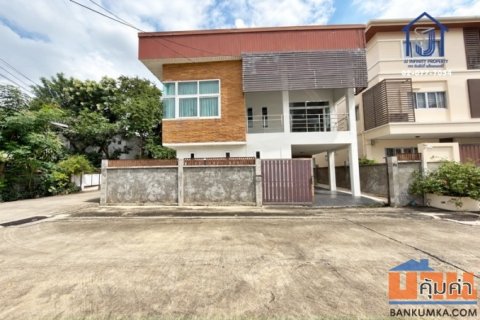 ขายบ้านเดี่ยว 2 ชั้น ซอยวิภาวดีรังสิต 20 แยก 8 หลังมุม ใกล้เซ็นทรัล ลาดพร้าว,MRT ลาดพร้าว