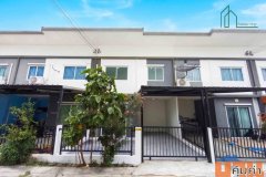ทาวน์เฮ้าส์ 2 ชั้น ไลโอ บลิสซ์ บางนา - สุวรรณภูมิ รีโนเวทใหม่ทั้งหลัง