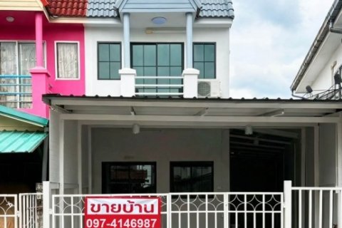 ขายด่วนๆบ้านหลังมุม ชุตติมา เฟส 2 ซอยมังกร รีโนเวทใหม่ทั้งหลัง