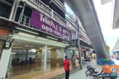 ให้เช่าพื้นที่ค้าขายชั้น 1 สองคูหา 108 ตร.ม. ตรงข้ามตลาดยิ่งเจริญ ใกล้ BTS สะพานใหม่