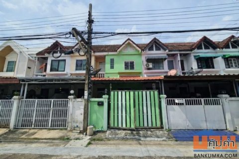 ขายทาวน์เฮ้าส์ 2 ชั้น สวนผัก วิลเลจ ทำเลดี เดินทางสะดวก ตลิ่งชัน