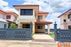 ขายบ้านเดี่ยว 2 ชั้น หมู่บ้านอริสรา 3 สภาพดี พร้อมเข้าอยู่ ทำเลติดถนนกาญจนาภิเษก ลาดหลุมแก้ว ปทุมธานี