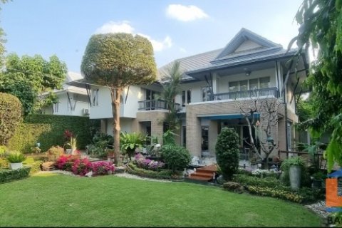 ขายบ้านเดี่ยว 2 ชั้น สุดหรู หมู่บ้านโนเบิลวานา  วัชราพล จังหวัดกรุงเทพมหานคร