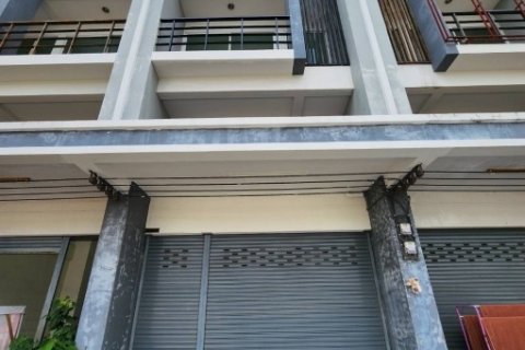 ขายด่วน! ถูกสุดในโครงการ อาคารพาณิชย์ 3.5 ชั้น ทำเลค้าขาย ติด ถ.บรมราชชนนี พร้อมเริ่มธุรกิจได้ทันที!