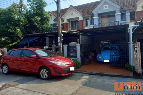 ขายทาวน์เฮ้าส์ หมู่บ้านพูนสินไพรเวซี ซอยเคหะร่มเกล้า 39 ลาดกระบัง กรุงเทพมหานคร