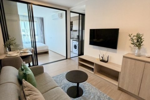 ให้เช่าคอนโด The Base Bukit Phuket เดอะ เบสบูกิต ทำเลทอง ใจกลางภูเก็ต เดิน 5 นาทีถึง Central