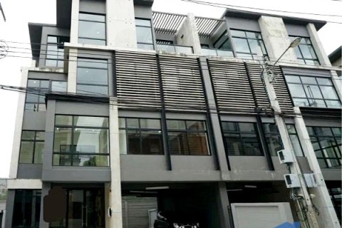 ให้เช่า อาคารสำนักงาน4 ชั้นโครงการดิสทริค-ศรีวรา ทาวน์ อิน ทาวน์ 50ตรวใช้สอย460ตรมแอร์ทุกห้อง7ห้องน้ำ6 – 7  ที่จอดรถ