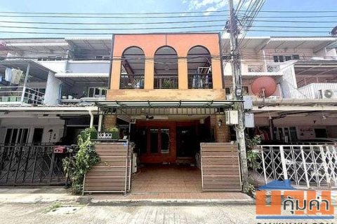 ขายทาวน์โฮม 3 ชั้น หลังกลางสว่าง สดใส พื้นที่ 21 ตร.วา 4 ห้องนอน 3 ห้องน้ำ 2 ที่จอดรถ  (เจ้าของขายเอง)