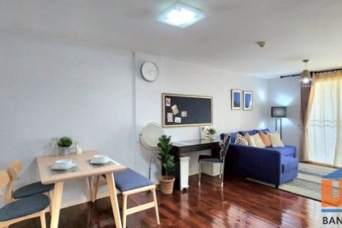 ขายคอนโด 49 PLUS ใกล้รถไฟฟ้า BTS ทองหล่อ ราคาดีทำเลดีมาก ติดต่อ ผึ้งรติ 0619419639