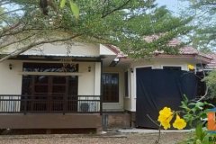 ขายบ้านเดี่ยวพร้อมที่ดิน 3 ไร่ 73 ตรว. ทำเลดี ใกล้ตลาดน้ำอัมพวา