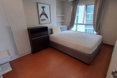 ขายพร้อมผู้เช่า คอนโดเบ็ล แกรนด์ พระราม 9 ชั้น 16 ทำเลดี ใกล้รถไฟฟ้า MRT พระราม 9