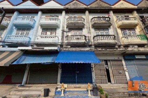 ขายด่วน! อาคารพาณิชย์ 3.5 ชั้น ซอยเสรีไทย 32 – ทำเลดี ค้าขายได้ หน้าบ้านไม่ชนใคร