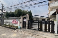 ขายบ้านลาดพร้าว โชคชัยสี่ วังหิน ใกล้ทางด่วน และ รถไฟฟ้า