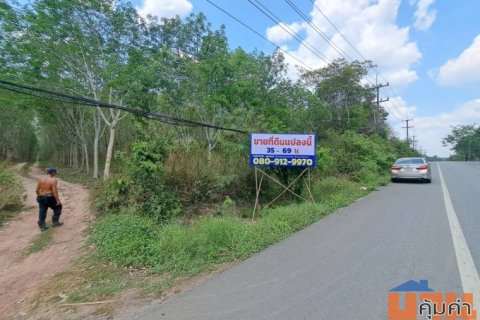 ขายที่ดินระยอง ใกล้แยกกะเฉด ที่ดินอยู่ติดถนนสุขุมวิท เป็นถนน4เลน มีที่ดิน 2 แปลงติดกันเนื้อที่ 35-69 ไร่