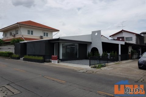 บ้านแบ่งให้เช่า ห้องหัวมุม (ปรับปรุงใหม่) เขตลาดพร้าว กรุงเทพ พื้นที่ใช้สอยขนาด 28 ตร.ม