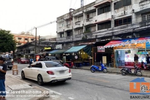 ขายตึกแถว 3.5 ชั้น ถ.ลาดพร้าว107 ใกล้ ม.รัตนบัณฑิต (RBAC) ทำเลค้าขาย 20.4 ตรว. พร้อมอยู่ ติดถนนเมนหลัก เหมาะสำหรับลงทุน
