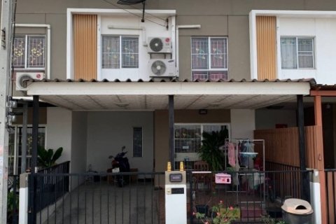 ขาย หมู่บ้านพฤกษา64/2