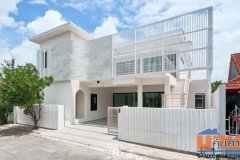 Home Office บ้าน 2 ชั้น ใกล้ Central Airport เดินทางสะดวก เข้าออกได้หลายทาง หลังบิ๊กซี แม่เหียะ เชียงใหม่