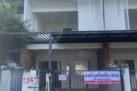 ขายทาวน์เฮ้าส์ 2 ชั้น (ขายตามสภาพ) หมู่บ้านนคราศิริ ซอยทุ่งกลม-ตาลหมัน19 จังหวัดชลบุรี