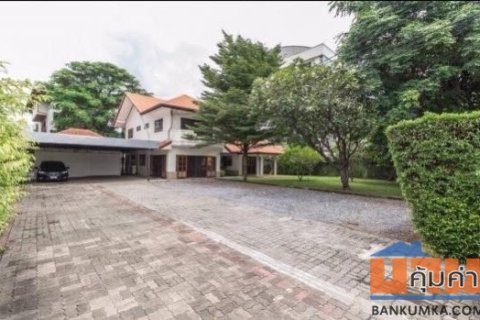 ให้เช่าบ้านเดี่ยว2ชั้นพหลโยธินใกล้เมเจอร์ รัชโยธินใกล้  BTS เสนานิคมพื้นที่ 200ตรวใช้สอย 280 ตรม3ห้องนอน6ห้องน้ำ 4  แอร์