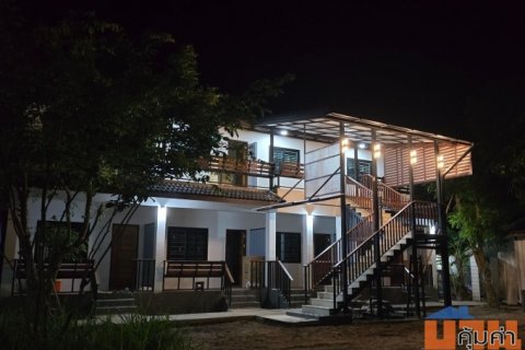 ขายเกสต์เฮาส์พร้อมร้านกาแฟ บรรยากาศบ้านสวน ทำเลดี ติดถนนใหญ่ อ.เสริมงาม จ.ลำปาง