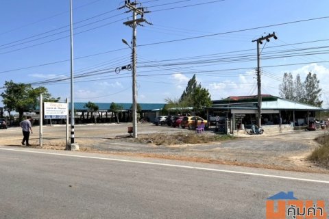 ขายที่ดินพร้อมบ้านพัก ทำเลศักยภาพสูง วิวนาเกลือสวย จ.เพชรบุรี