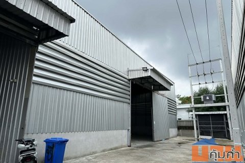 ให้เช่าโกดังซอยพระยาสุเรนทร์หรือรามอินทรา109  ขนาดพื้นที่ใช้สอย520ตรม มีสำนักงาน ห้องน้ำ  ใกล้ถนนรามอินทรา คู้บอน  ห้างแ