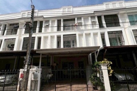 ถูกสุดในย่านนี้!! ทาวน์โฮม 3 ชั้น ม.ชวนชื่น จรัญฯ3 เฟอร์ครบ ใกล้รถไฟฟ้า MRT/BTS  เดอะมอลล์ท่าพระ