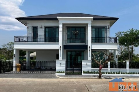 Le Villa Rung Arun พูลวิลล่าหลังใหญ่ Typy พิเศษ สร้างใหม่ตกแต่งสวยหรูพร้อมเข้าอยู่ บนทำเลทอง ย่านกาดฝรั่ง หางดง เชียงใหม