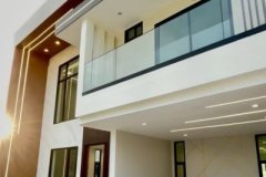 บ้านใหม่ 2 ชั้น สไตล์โมเดิร์น ใกล้สนามบิน แหล่งชุมชน ฟรีติดแอร์ทุกห้อง ติดวงแหวนรอบสอง รถไม่ติด