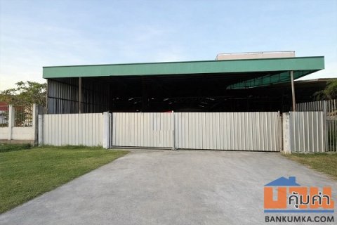 ให้เช่า โกดังมีนบุรี ใกล้ไปรษณีย์ สาขาสุวินทวงศ์  พื้นที่รวม 4 ไร่ มีสำนักงานรถใหญ่เข้า-ออกสะดวก