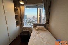 เดอะ เซนท์ เรสซิเดนซ์