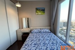 ให้เช่าราคาถูก คอนโดห้องใหม่ The Saint Residences 2-Bed ชั้นสูง ห้องสวย