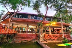 ขายธุรกิจรีสอร์ท 45 ไร่ 70 ห้อง ติดแม่น้ำเพชรบุรี ทำเลสวยที่สุดในแก่งกระจาน พร้อมดำเนินกิจการต่อได้ทันที