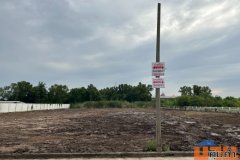 ขายที่ดินเปล่าถมแล้วพร้อมโฉนด 2 แปลงติดกันขนาดแปลงละ 575 ตรว. ติดคลอง ใกล้ถนนใหญ่ ทำเลทอง “เวิลด์คลับแลนด์” คลองสาม ปทุม