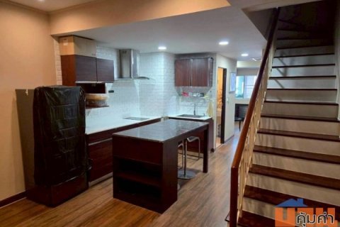 ขายคอนโดมิเนียมชิดลม สมคิดเพลส ซอยสมคิด ราคาดีที่สุดติดต่อ ผึ้งรติ 0619419639